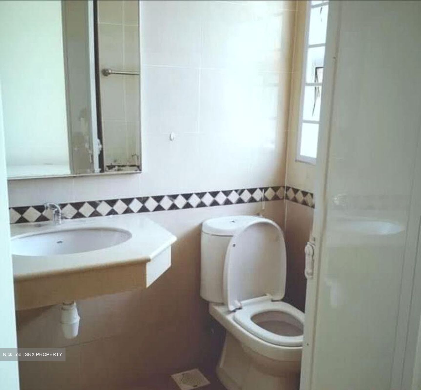 Canberlin Lodge (D14), Apartment #501197091